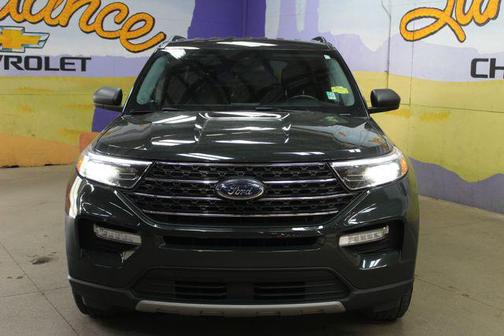 FORGED GREEN METALLIC 2022 Ford Explorer XLT
