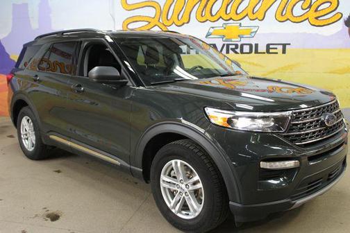 FORGED GREEN METALLIC 2022 Ford Explorer XLT