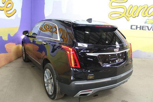 Stellar Black Metallic 2025 Cadillac XT5 Premium Luxury