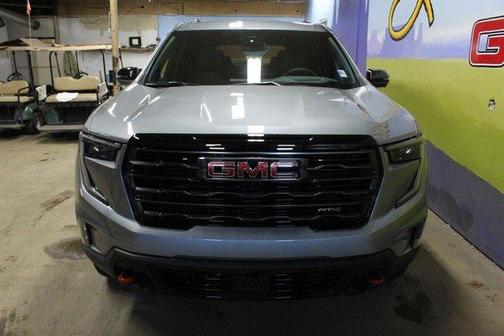 2025 GMC Acadia AWD AT4