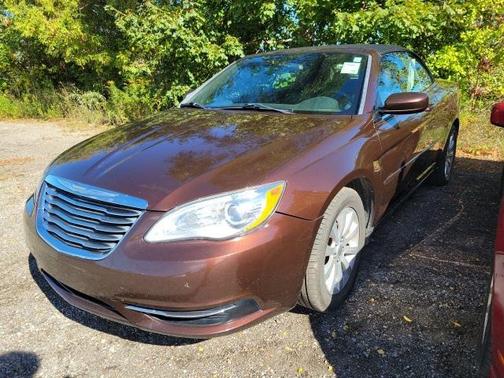 2013 Chrysler 200 Touring