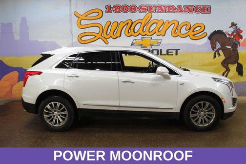 Crystal White Tricoat 2018 Cadillac XT5 Luxury