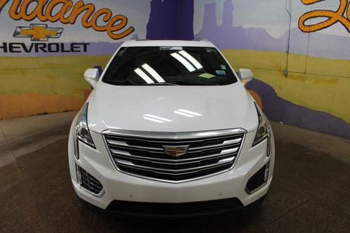 Crystal White Tricoat 2018 Cadillac XT5 Luxury