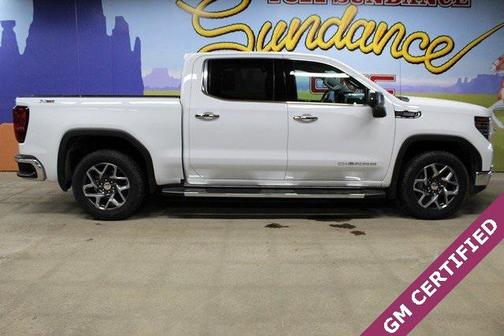 2024 GMC Sierra 1500 SLT
