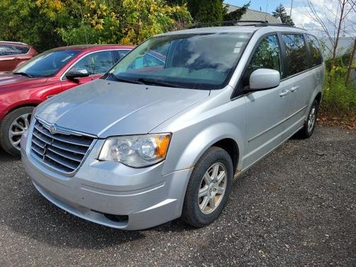 2010 Chrysler Town & Country Touring