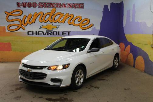Summit White 2018 Chevrolet Malibu 1LS