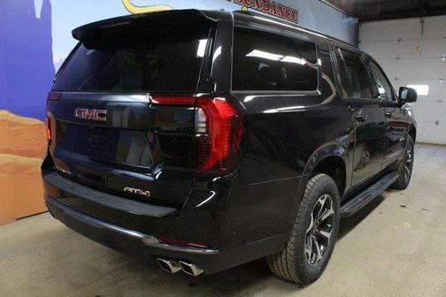 2025 GMC Yukon XL 4WD AT4