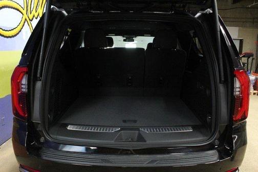 2025 GMC Yukon XL 4WD AT4