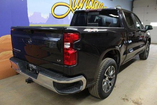Dark Ash Metallic 2022 Chevrolet Silverado 1500 LT