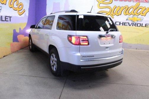 2016 GMC Acadia SLE-2