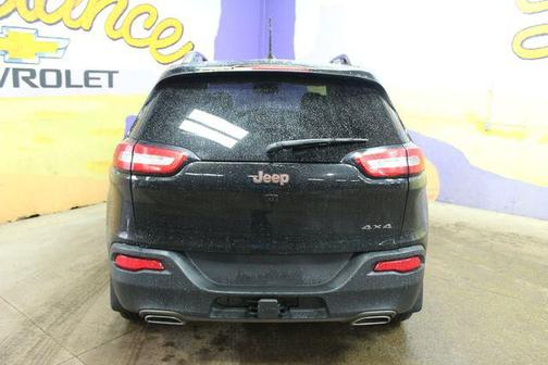 Brilliant Black Crystal Pearl 2016 Jeep Cherokee North