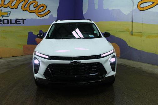 Summit White 2025 Chevrolet Trax ACTIV FWD
