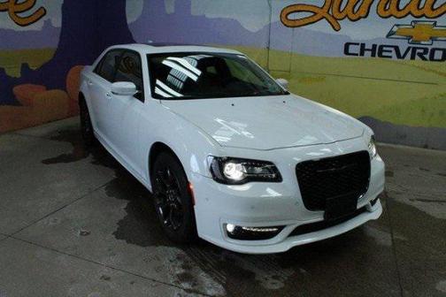 2023 Chrysler 300 Touring