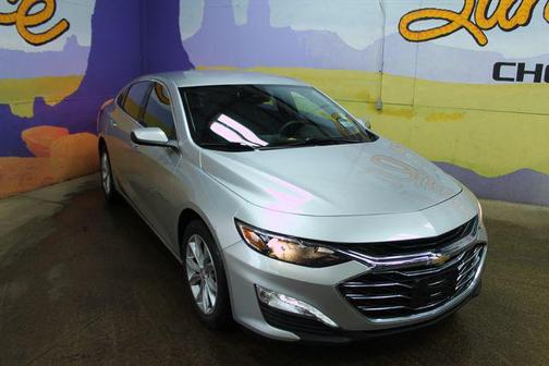 Silver Ice Metallic 2021 Chevrolet Malibu LT