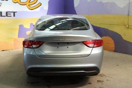 2015 Chrysler 200 LX