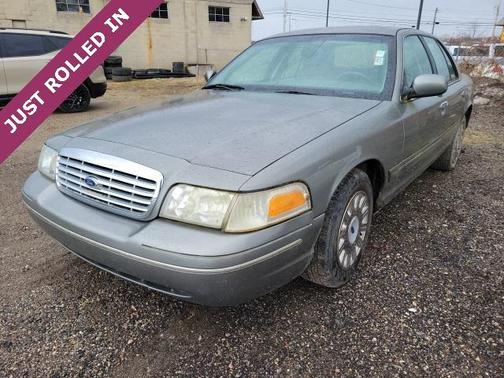 2003 Ford Crown Victoria Base