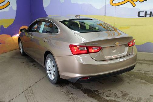 Brown 2018 Chevrolet Malibu LT
