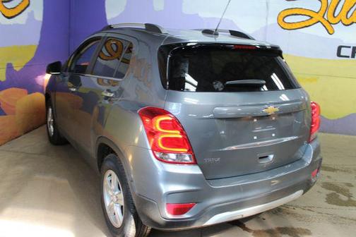 Satin Steel Metallic 2019 Chevrolet Trax LT