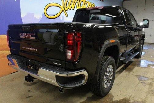 2025 GMC Sierra 2500 SLE