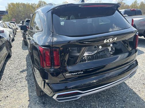 Ebony Black 2023 Kia Sorento S