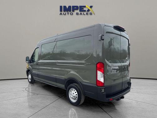2026 Ford Transit-250 Base