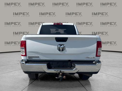 Bright White Clearcoat 2023 RAM 2500 Big Horn Crew Cab 4x4 6'4' Box