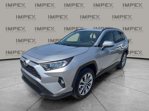 Silver Sky Metallic 2021 Toyota RAV4 XLE Premium