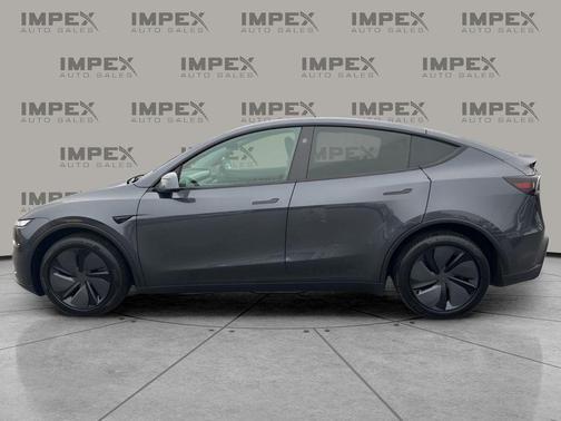 2026 Tesla Model Y Premium Rear-Wheel Drive