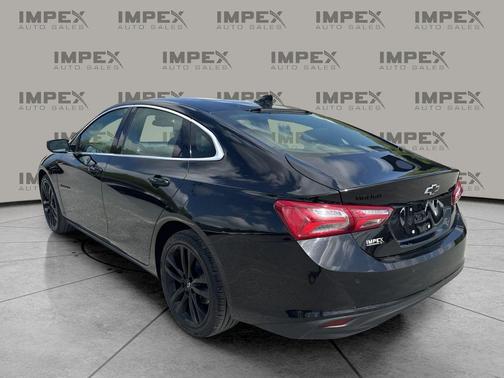 Mosaic Black Metallic 2024 Chevrolet Malibu 1LT