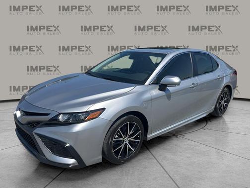 2024 Toyota Camry Hybrid SE