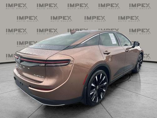 2025 Toyota Crown Platinum