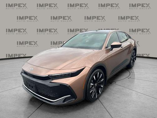 2025 Toyota Crown Platinum