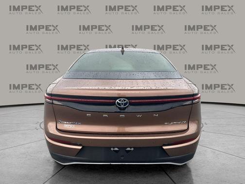 2025 Toyota Crown Platinum