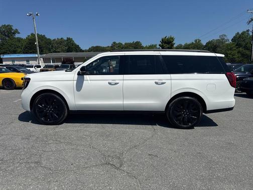 STAR WHITE MET TRI-COAT 2025 Ford Expedition Max Platinum