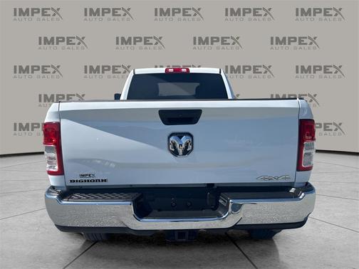 2023 RAM 2500 Big Horn Crew Cab 4x4 8' Box