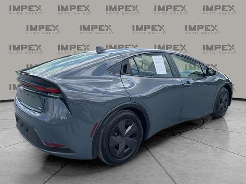 2024 Toyota Prius LE