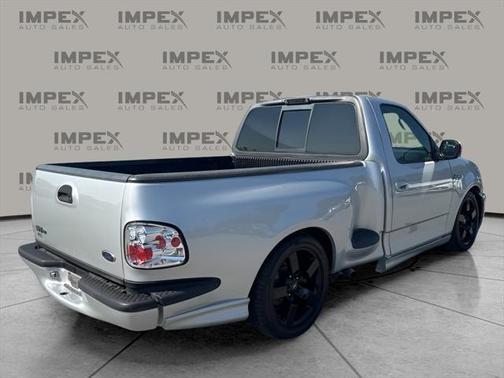 2004 Ford F-150 Lightning