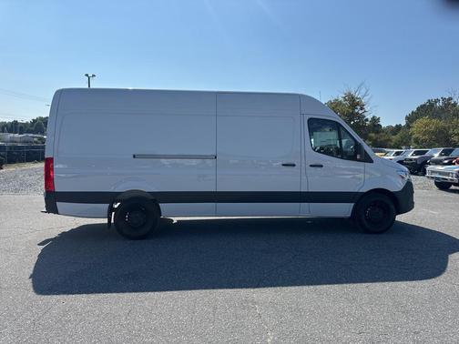 2025 Mercedes-Benz Sprinter 2500 High Roof