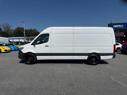 2025 Mercedes-Benz Sprinter 2500 High Roof