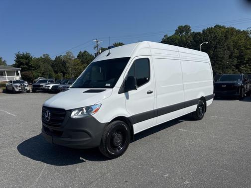 2025 Mercedes-Benz Sprinter 2500 High Roof