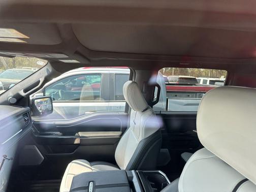 CARBONIZED GRAY METALLIC 2025 Ford F-150 Lightning Platinum