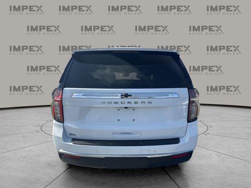 2023 Chevrolet Suburban LS