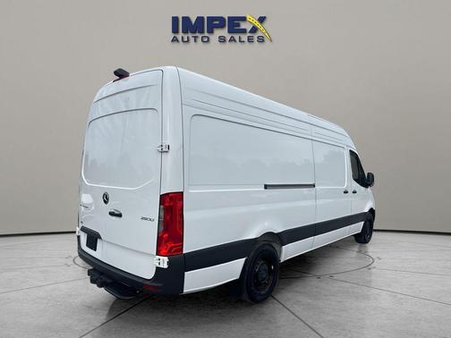 2025 Mercedes-Benz Sprinter 2500 High Roof