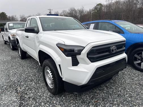 2025 Toyota Tacoma SR