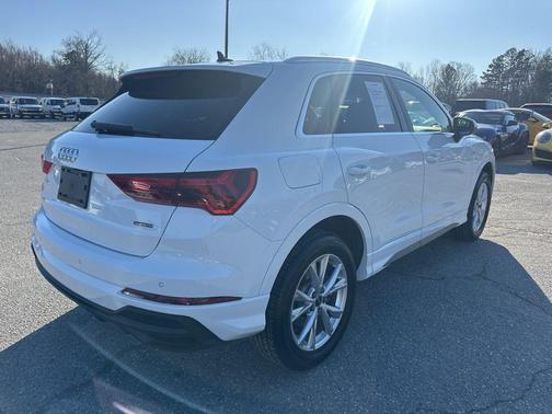 2025 Audi Q3 Premium 45 TFSI S line quattro Tiptronic