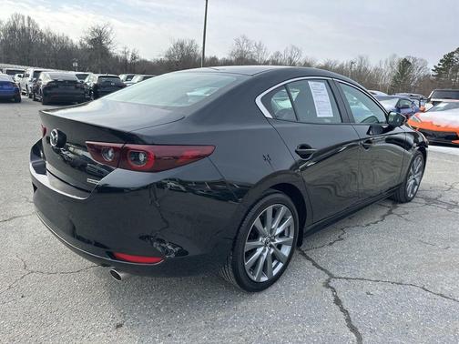 2025 Mazda Mazda3 FWD w/Preferred Package