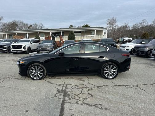 2025 Mazda Mazda3 FWD w/Preferred Package