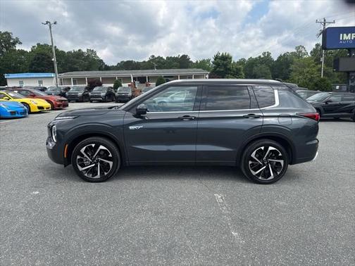 2025 Mitsubishi Outlander PHEV SEL