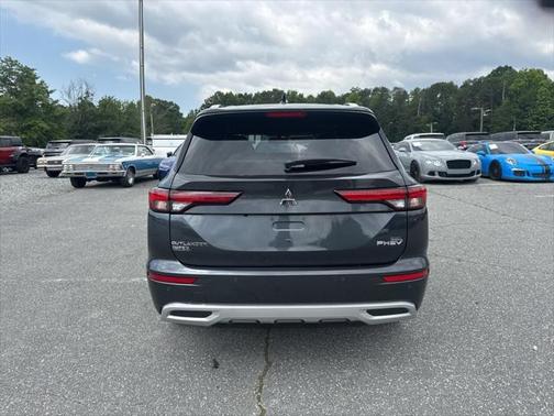2025 Mitsubishi Outlander PHEV SEL