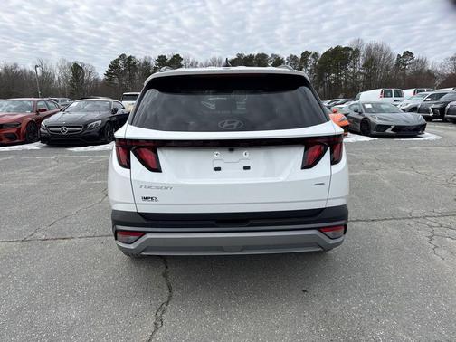 2026 Hyundai TUCSON SEL